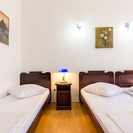 Hotel Simpatia Кобулети Екстериор снимка