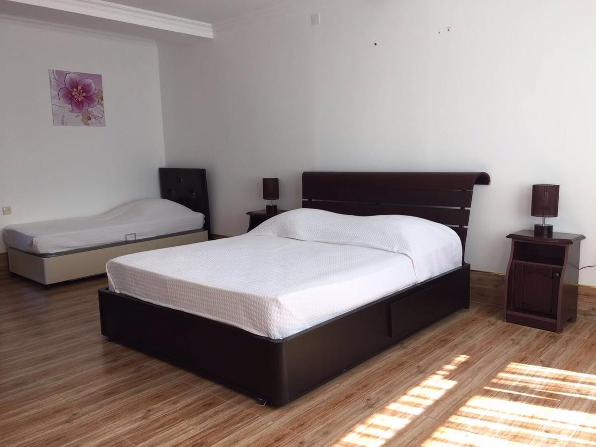 Hotel Simpatia Кобулети Екстериор снимка